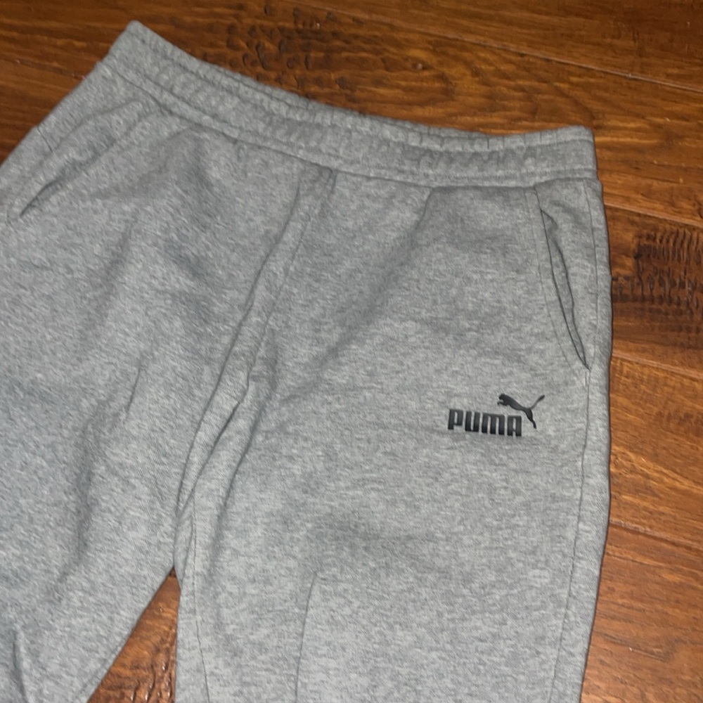 Puma Sweats - Picture 2 of 4